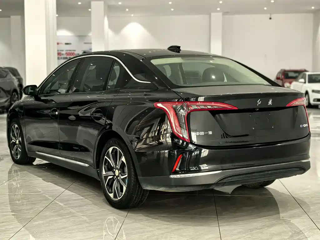 Hongqi E-QM5 2023 Basic Mobility Edition