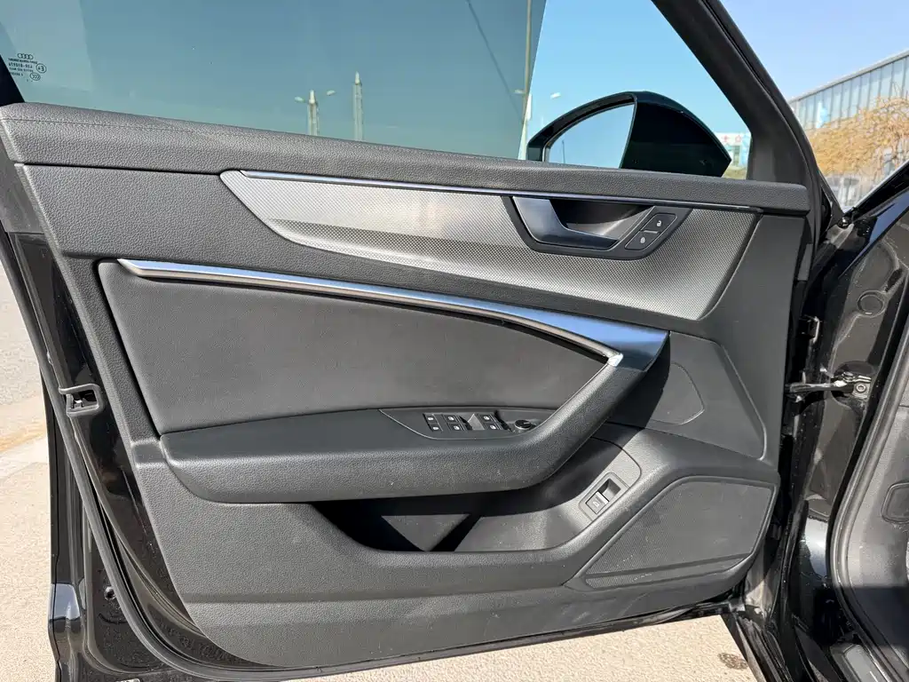 Audi A6L 2022 45 TFSI Zhenxuan Dynamic Edition