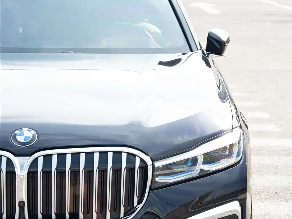 BMW 7 Series 2019 740Li xDrive Executive M Sport Package