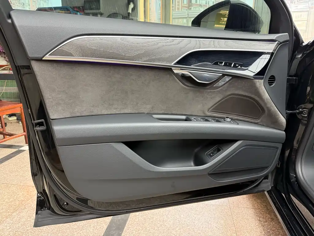 Audi A8 2021 A8L 50 TFSI quattro Comfort Edition