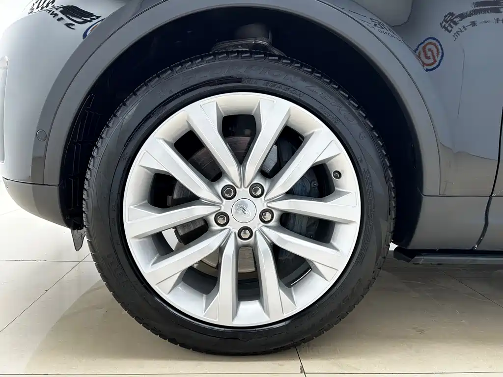 Land Rover Discovery 2024 360PS S