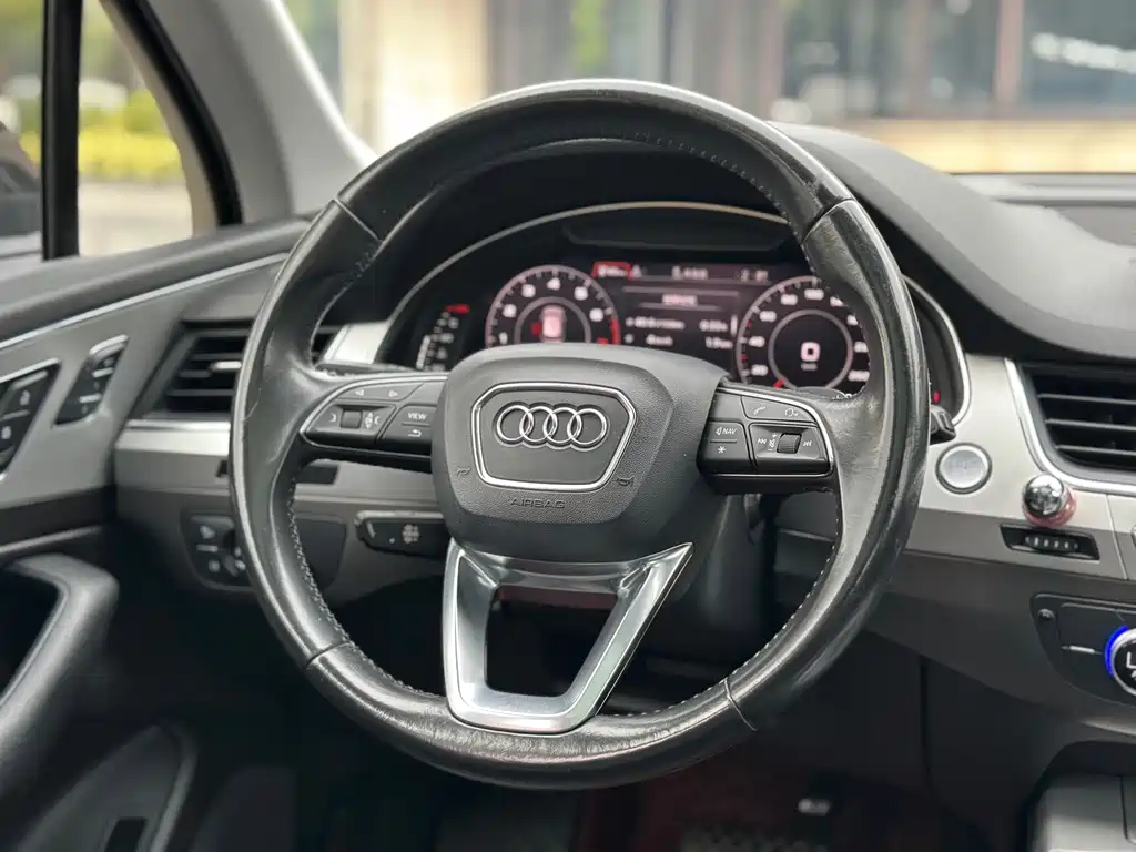 Audi Q7 2016 45 TFSI Technik