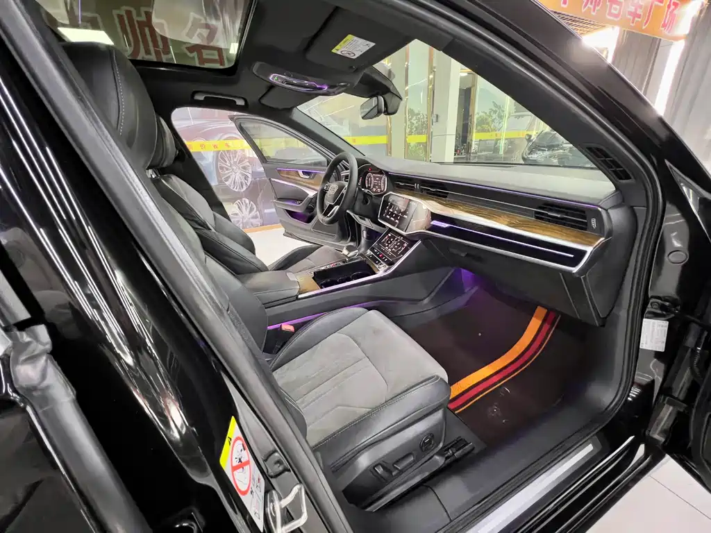 Audi A6L 2019 45 TFSI Zhenxuan Dynamic