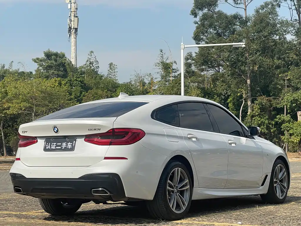 BMW 6 Series GT 2020 630i M Sport Package - фото 8