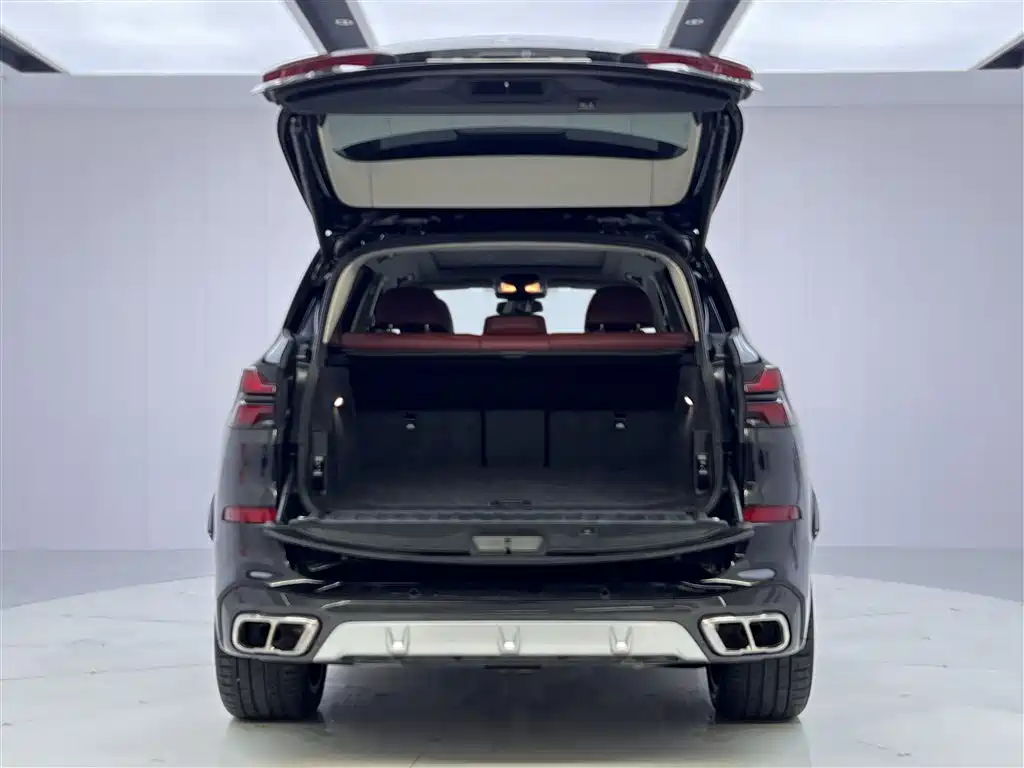 BMW X5 2023 xDrive 30Li Premium M Sport Package - фото 13