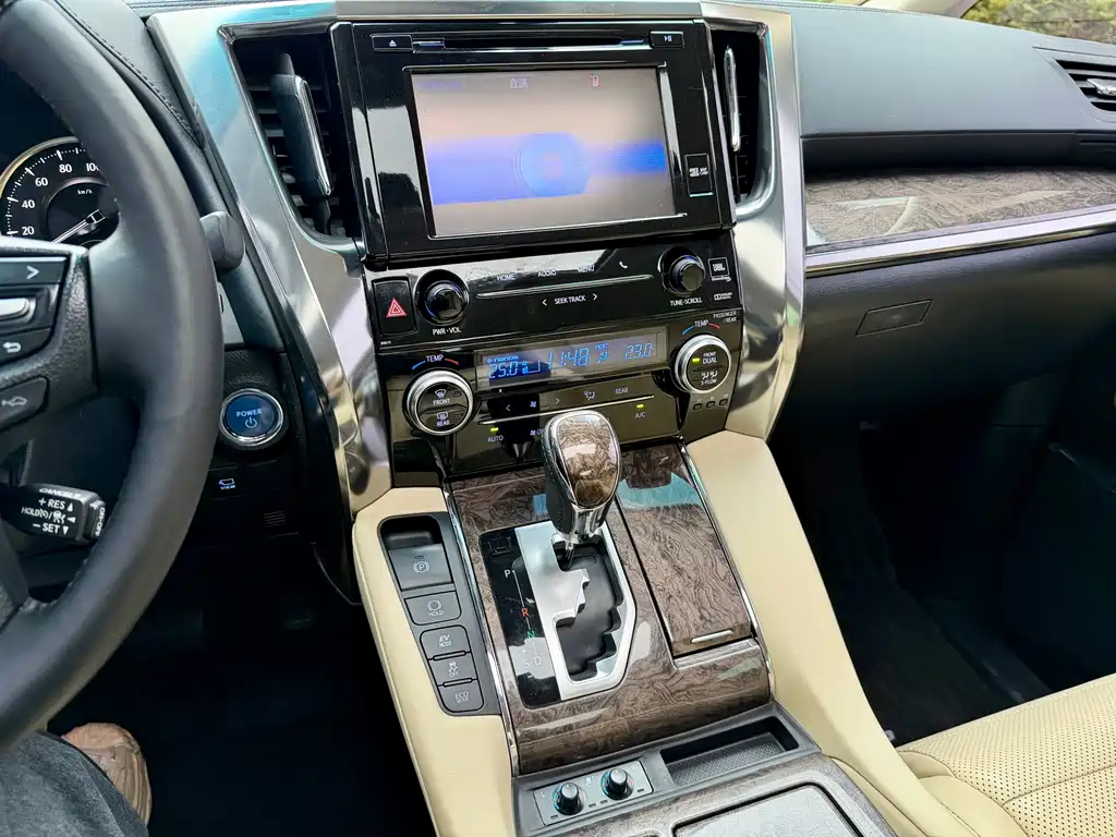 Toyota Alphard 2019 Hybrid 2.5L Premium Edition