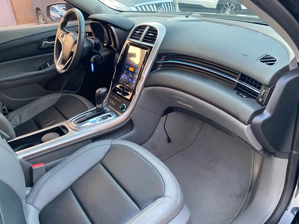 Chevrolet Malibu 2012 2.0L Automatic Luxury Edition