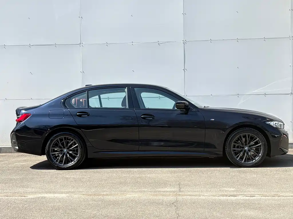 BMW 3 Series 2024 325Li M Sport Night Edition