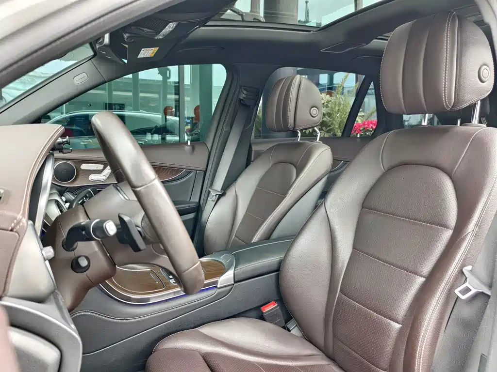 Mercedes-Benz GLC 2020 GLC 300 L 4MATIC Dynamic