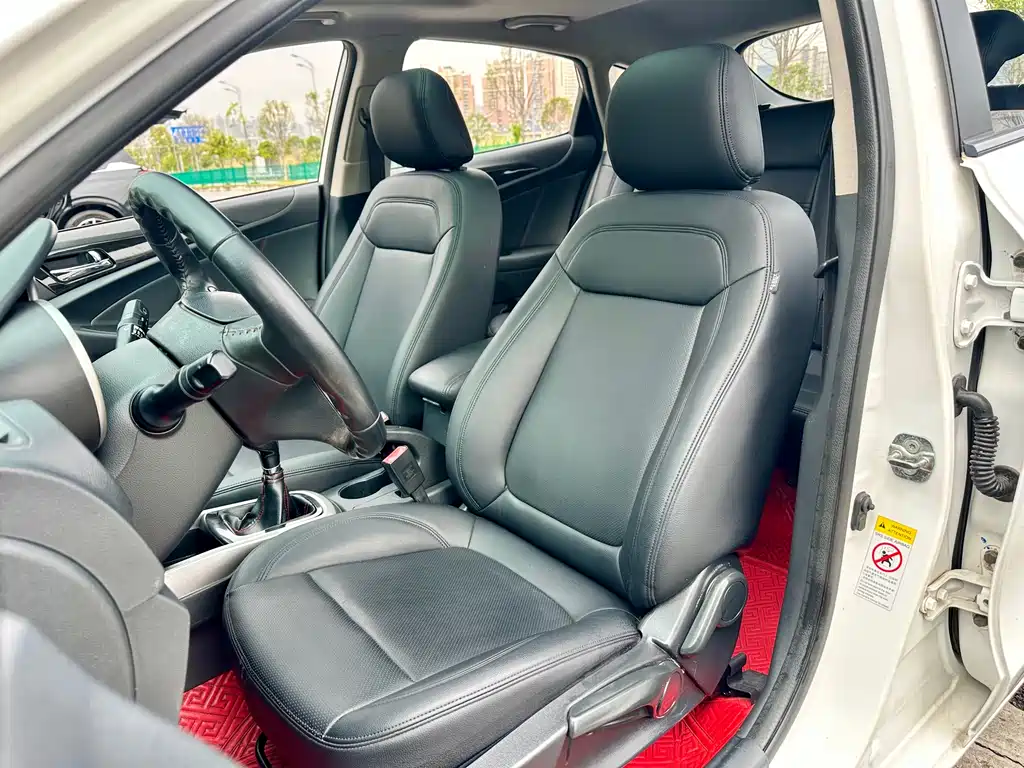 Changan Eado XT 2015 1.6L Manual Zhiku Edition China V