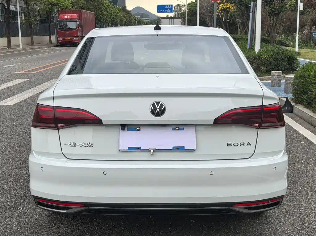 Volkswagen Bora 2021 1.5L Automatic Comfort Smart Connect Edition