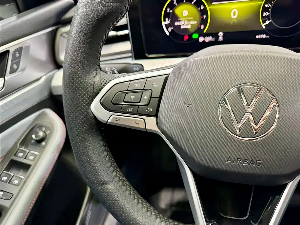 Volkswagen Lamando L 2025 280TSI DSG Cool & Spicy PLUS Edition