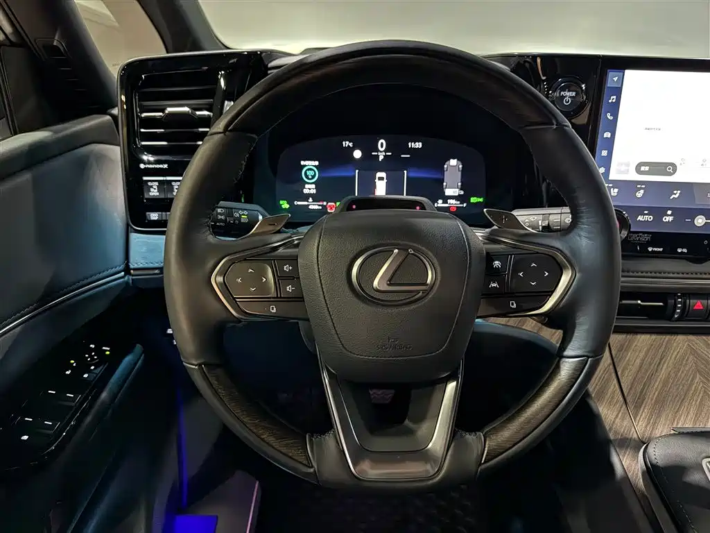 Lexus LM 2023 350h 7-Seat Elegant Edition