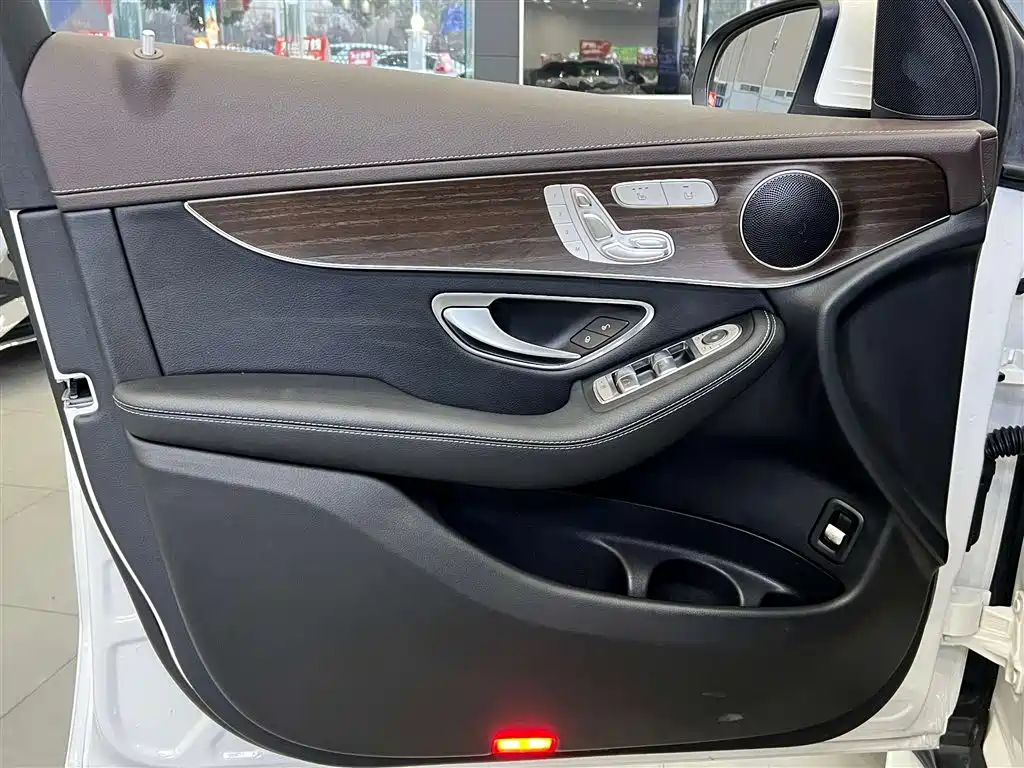 Mercedes-Benz GLC 300 L 4MATIC