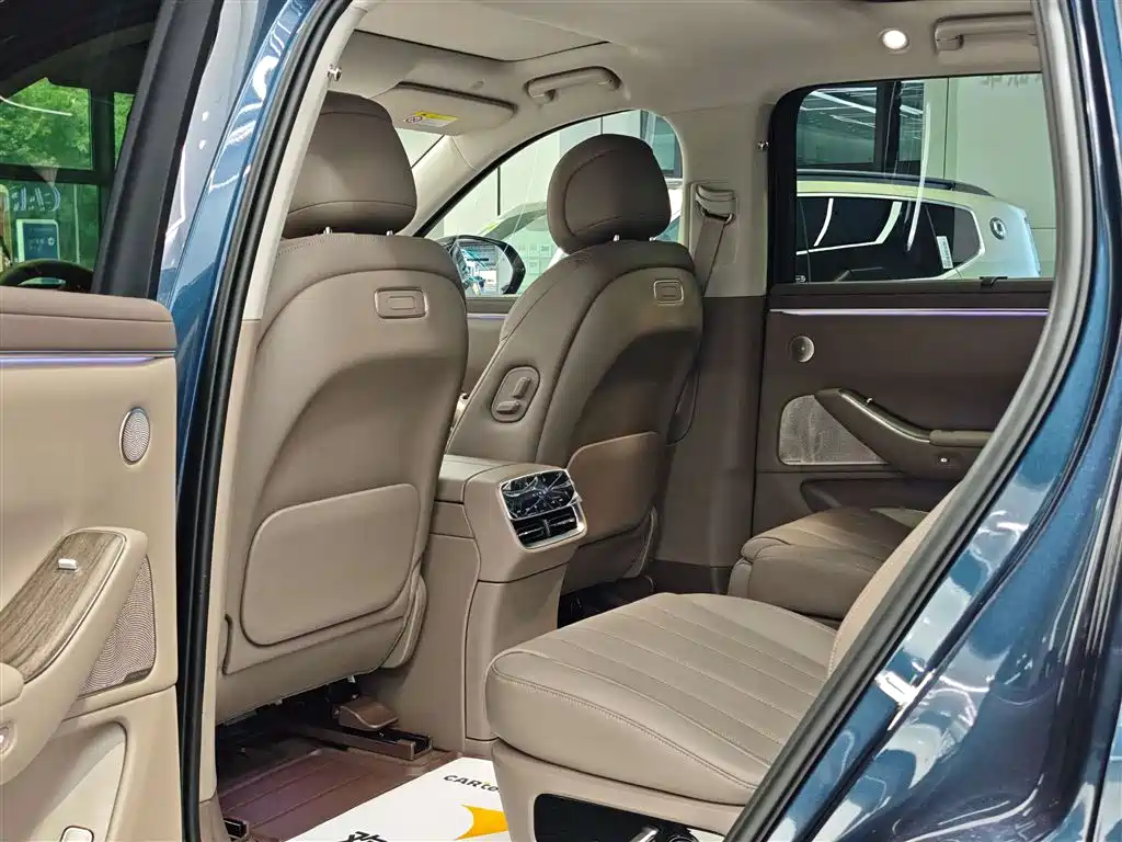 AITO M7 2026 EREV Max AWD 6-Seater (192-Line LiDAR)