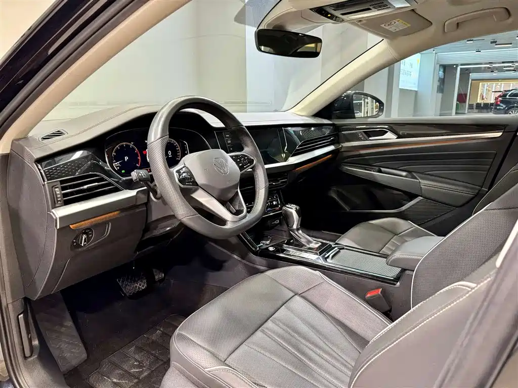 Volkswagen Passat 2024 380TSI Luxury Edition