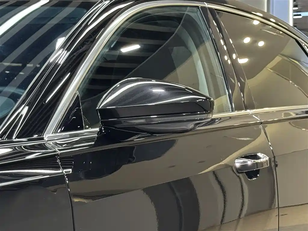 Audi A8L 50 TFSI quattro
