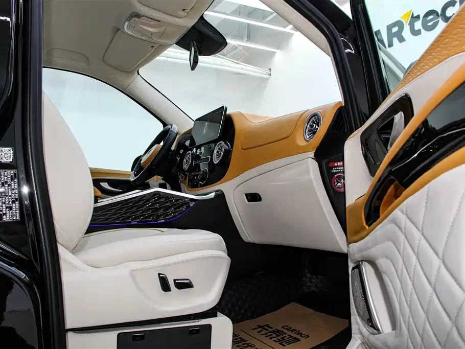 Mercedes-Benz Vito 2023 model 2.0T Elite Edition 7-seater
