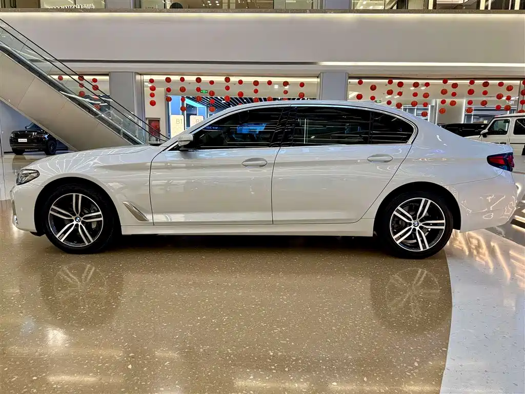 BMW 5 Series 2021 Facelift 530Li Leading Edition Luxury Package - фото 8