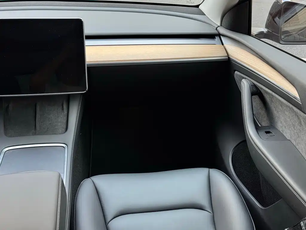 Model Y 2022 Rear-Wheel Drive