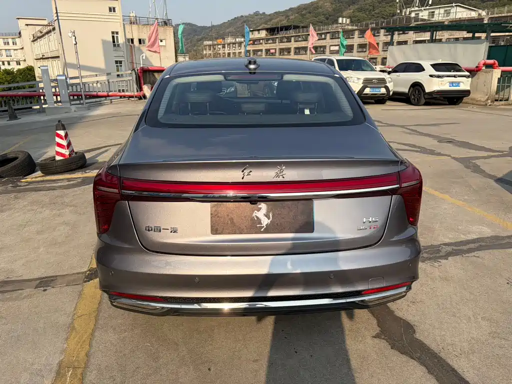 Hongqi H5 2023 1.5T DCT Smart Connect Qiyue Edition