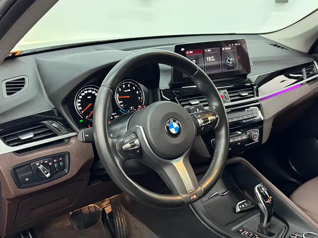 BMW X1 2022 sDrive25Li Leading Edition