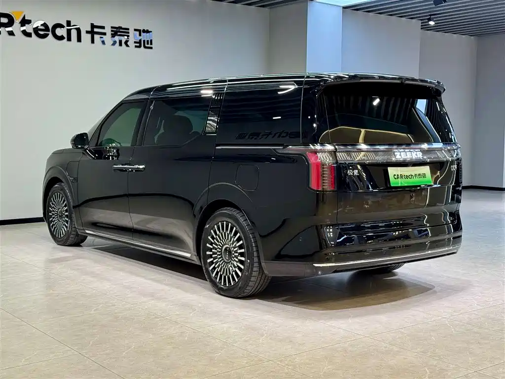 Zeekr 009 2024 7-Seater Aisle Edition AWD 108kWh