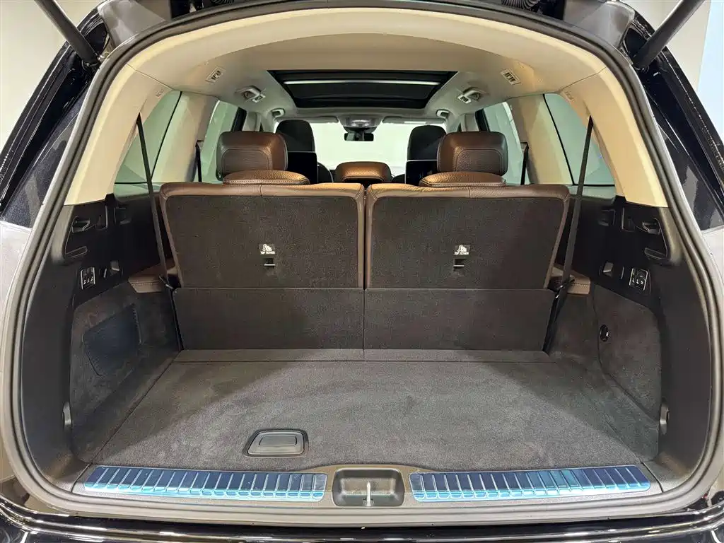 Mercedes-Benz GLS 450 4MATIC Luxury (2021 Facelift)