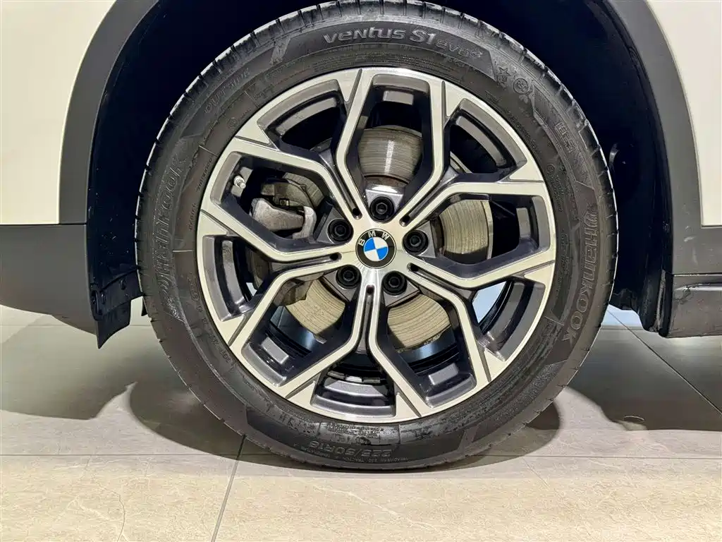 BMW X1 2022 sDrive25Li Leading Edition
