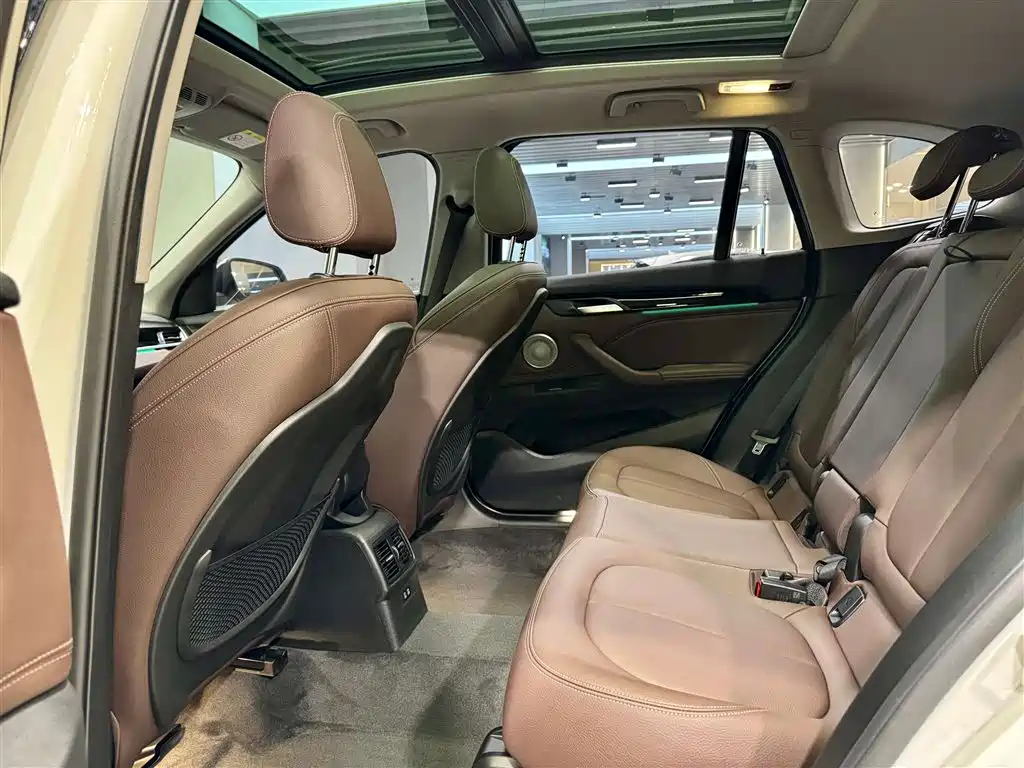 BMW X1 2022 sDrive25Li Leading Edition