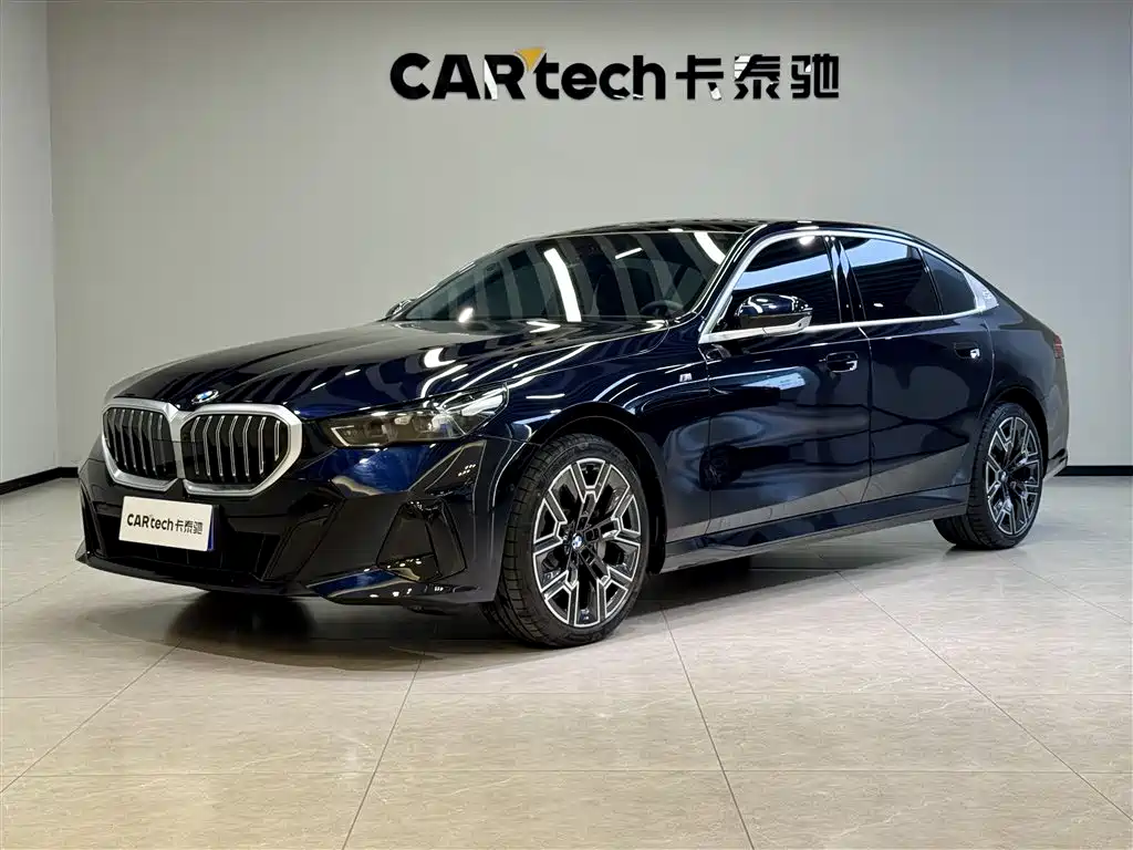 BMW 5 Series 2025 530Li Exclusive M Sport Package