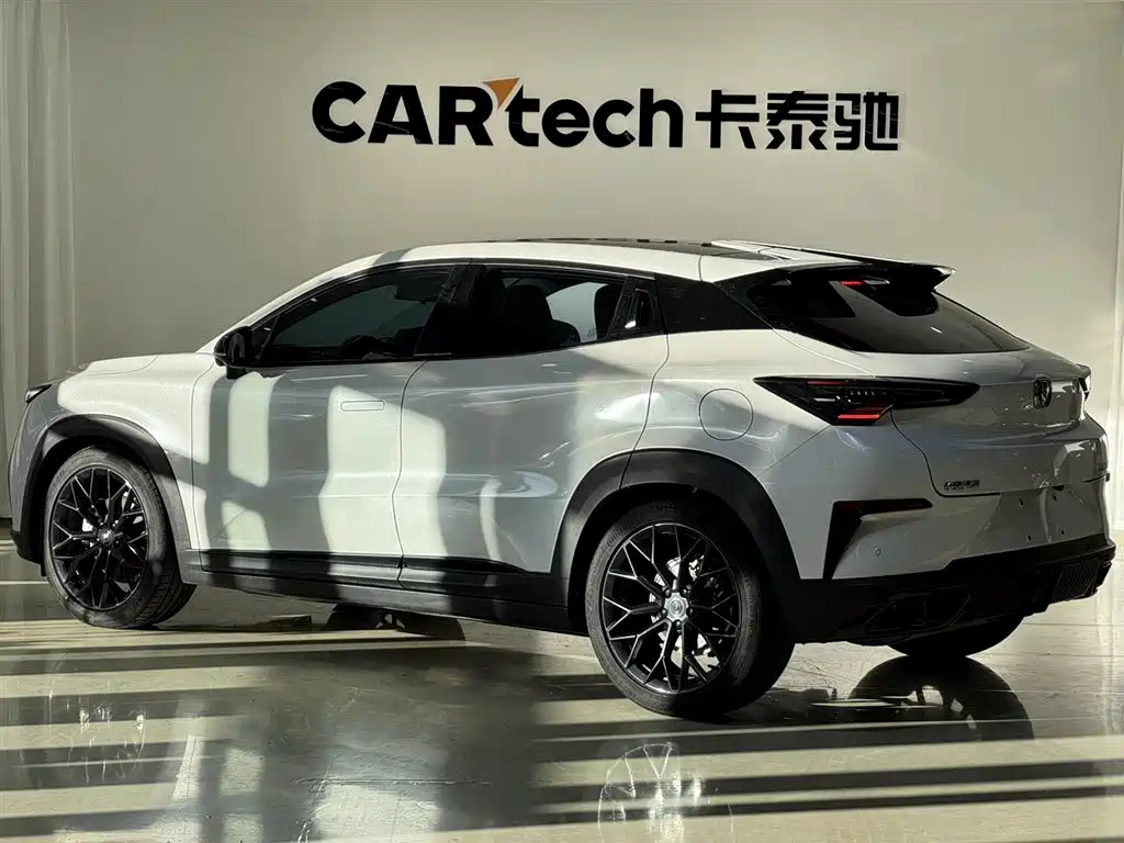 Changan UNI-T 2022 2.0T Pilot Edition