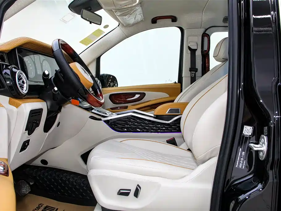 Mercedes-Benz Vito 2023 2.0T Elite Edition 7-Seater