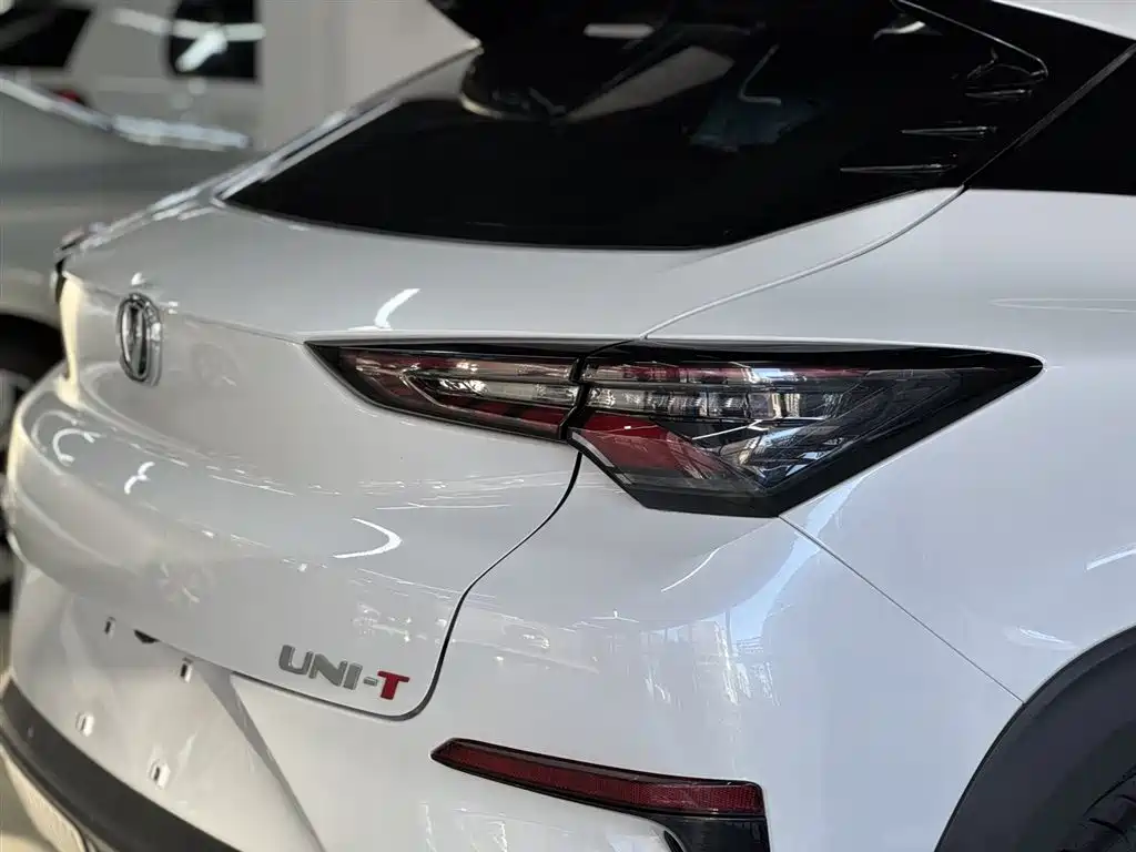 Changan UNI-T 2022 2.0T Pilot Edition
