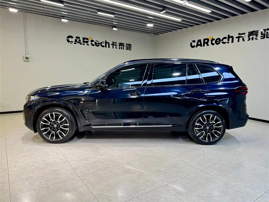 BMW X5 2023 xDrive40Li M Sport Package