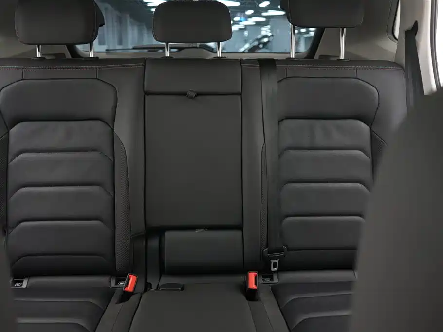 Volkswagen Tayron 2022 model 330TSI 2WD Luxury Smart Connect Edition Plus