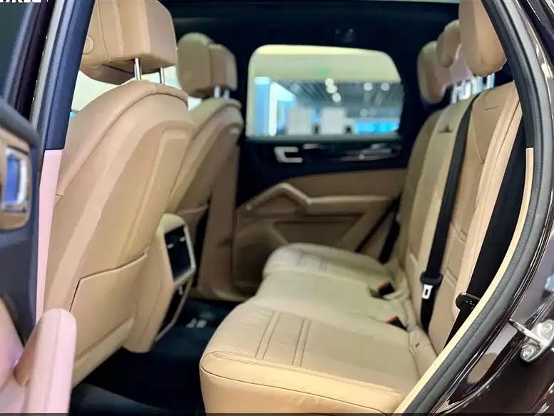 Porsche Cayenne E-Hybrid 2020 2.0T