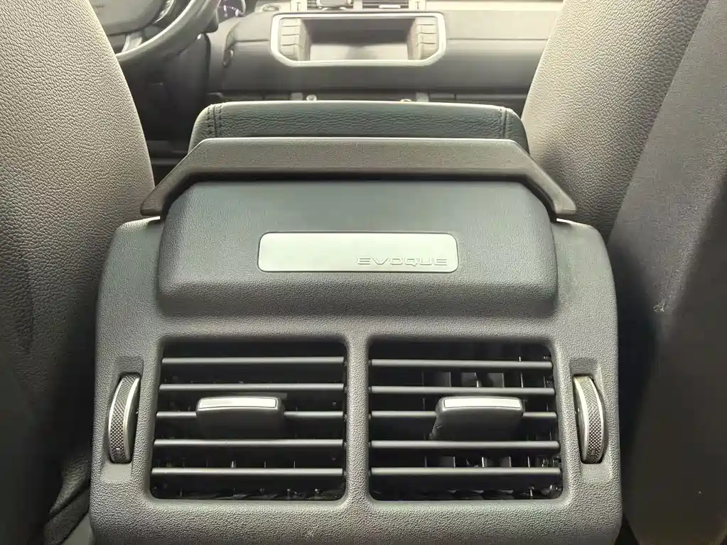 Range Rover Evoque 2015 2.0T 5-door Dynamic Edition