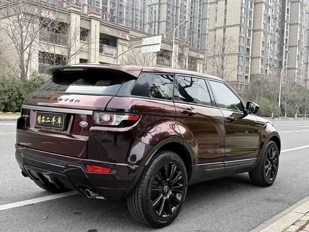 Range Rover Evoque 2015 2.0T 5-door Dynamic Edition