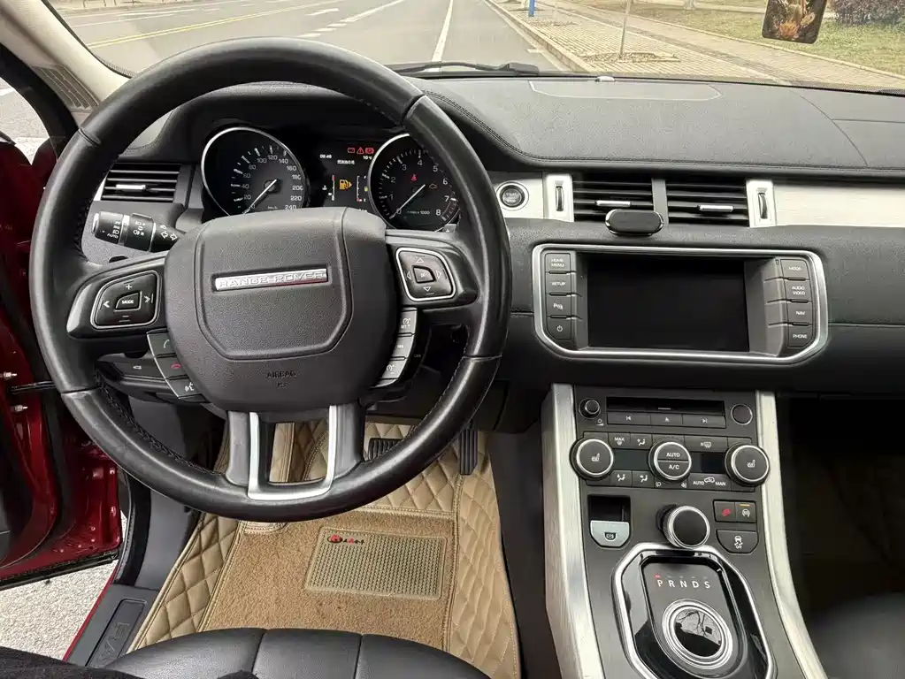 Range Rover Evoque 2015 2.0T 5-door Dynamic Edition