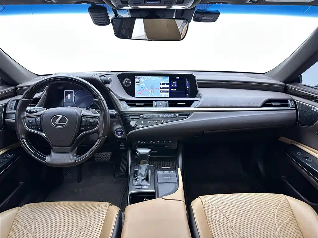 Lexus ES 300h Executive Edition