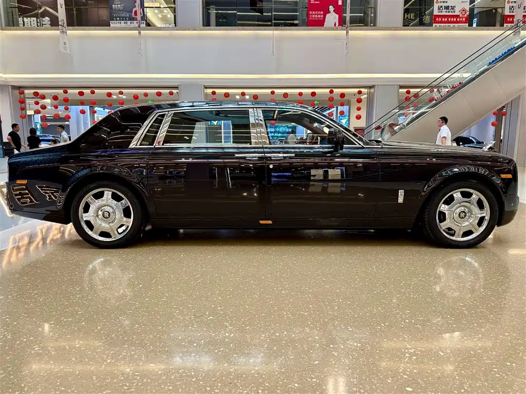 Rolls-Royce Phantom 2013 6.7L Extended Wheelbase EWB