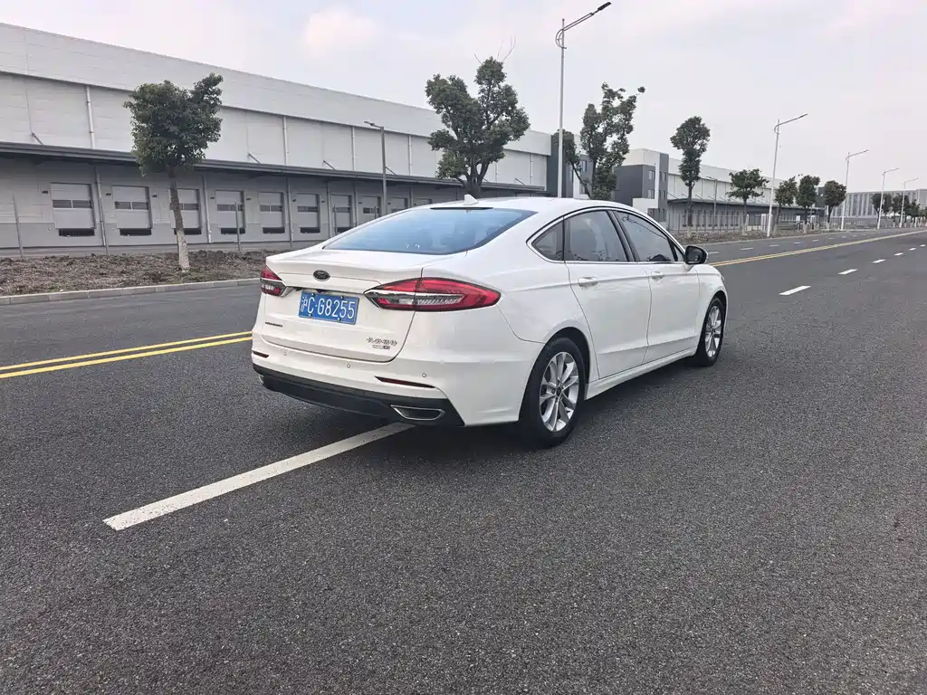 Ford Mondeo 2020 EcoBoost 180 Fashion
