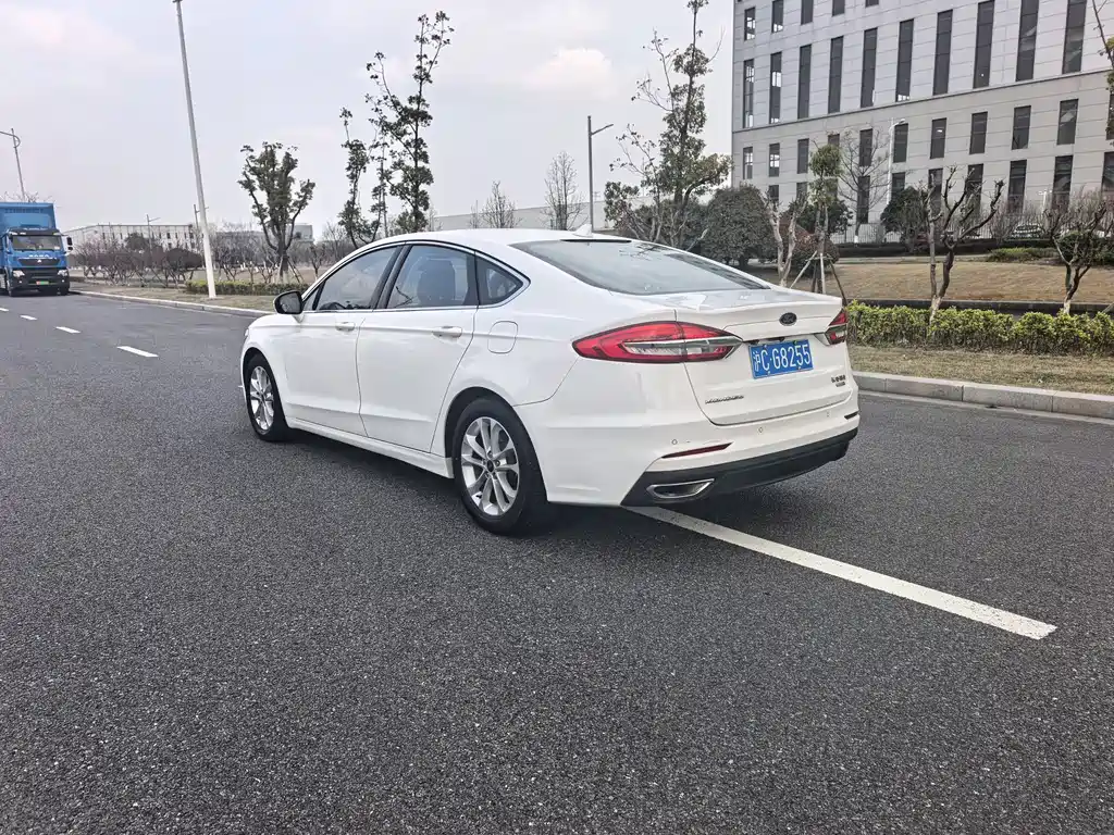Ford Mondeo 2020 EcoBoost 180 Fashion