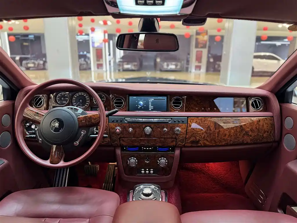 Rolls-Royce Phantom 2013 6.7L Extended Wheelbase EWB
