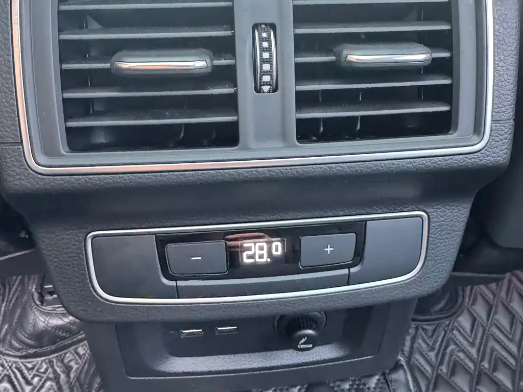 Audi Q5L 2022 40T RS Kit Burning Speed Edition