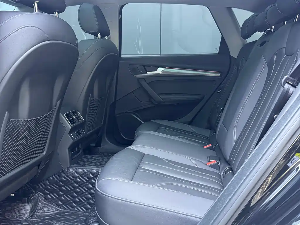 Audi Q5L 2022 40T RS Kit Burning Speed Edition
