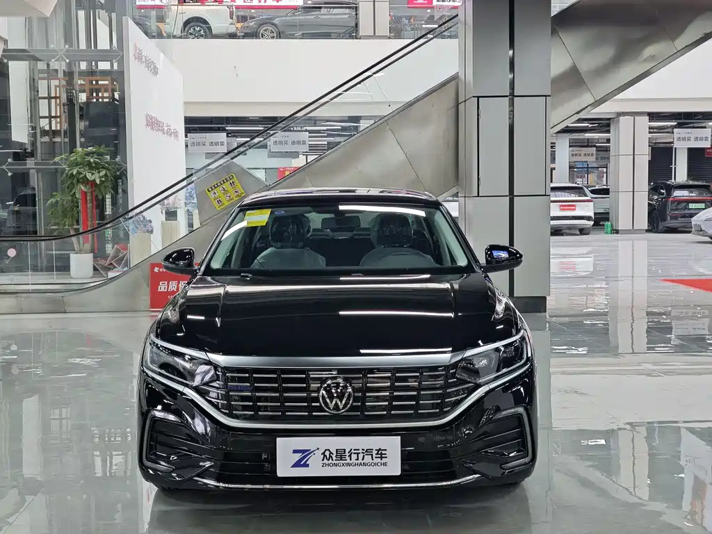 Volkswagen Passat PHEV 2025 430PHEV Hybrid Business Edition
