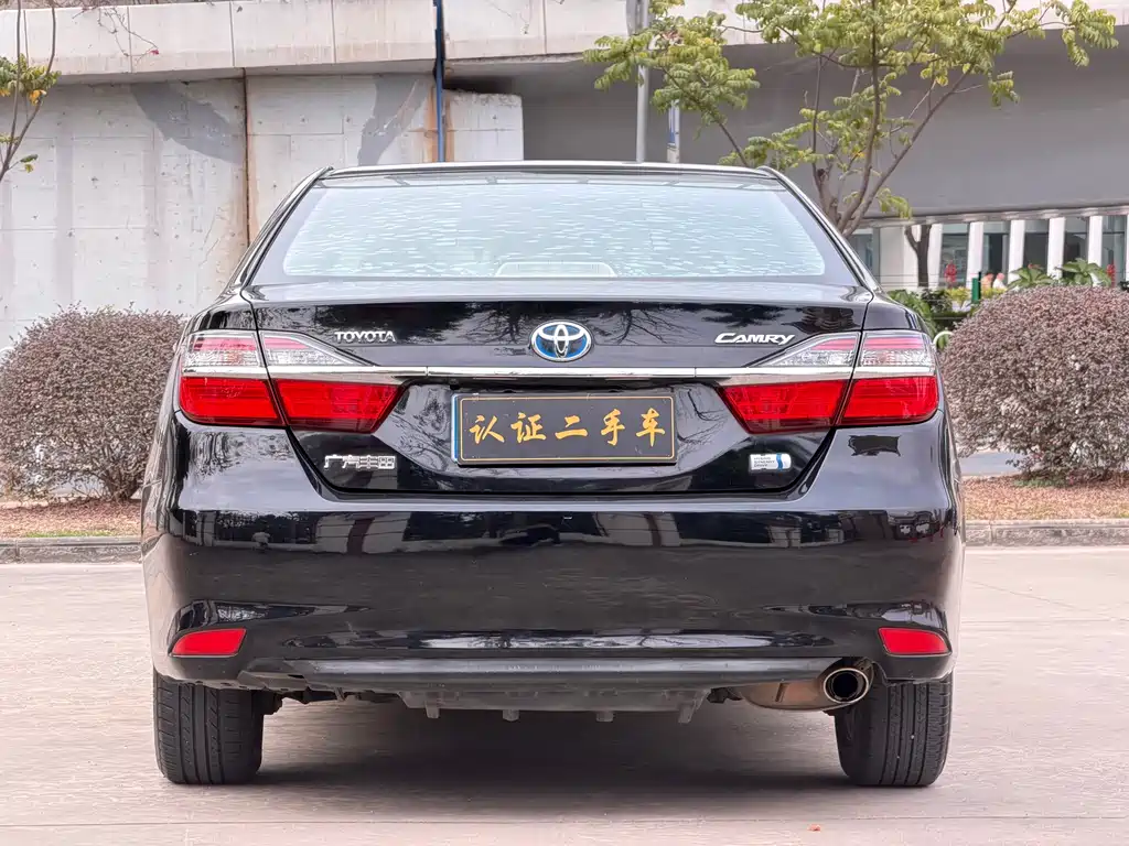 Toyota Camry 2016 2.5G 10th Anniversary Luxury Navigation Edition