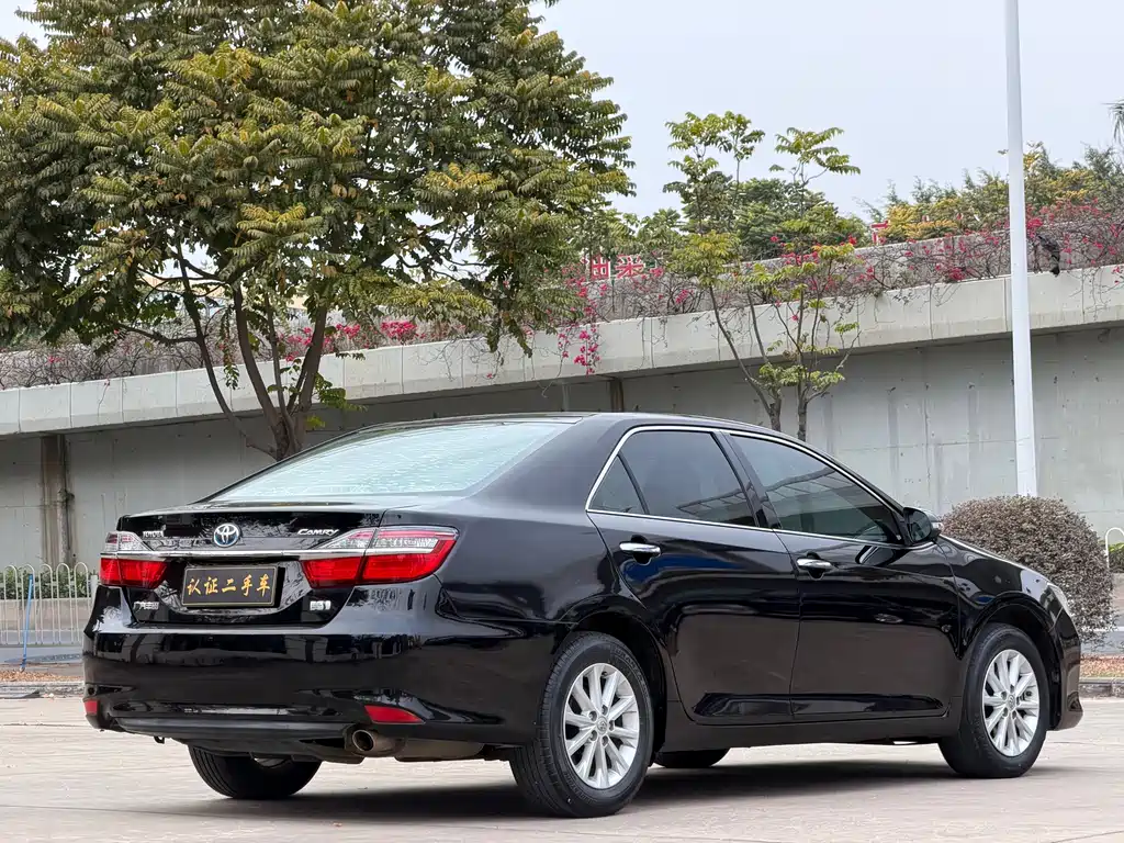 Toyota Camry 2016 2.5G 10th Anniversary Luxury Navigation Edition